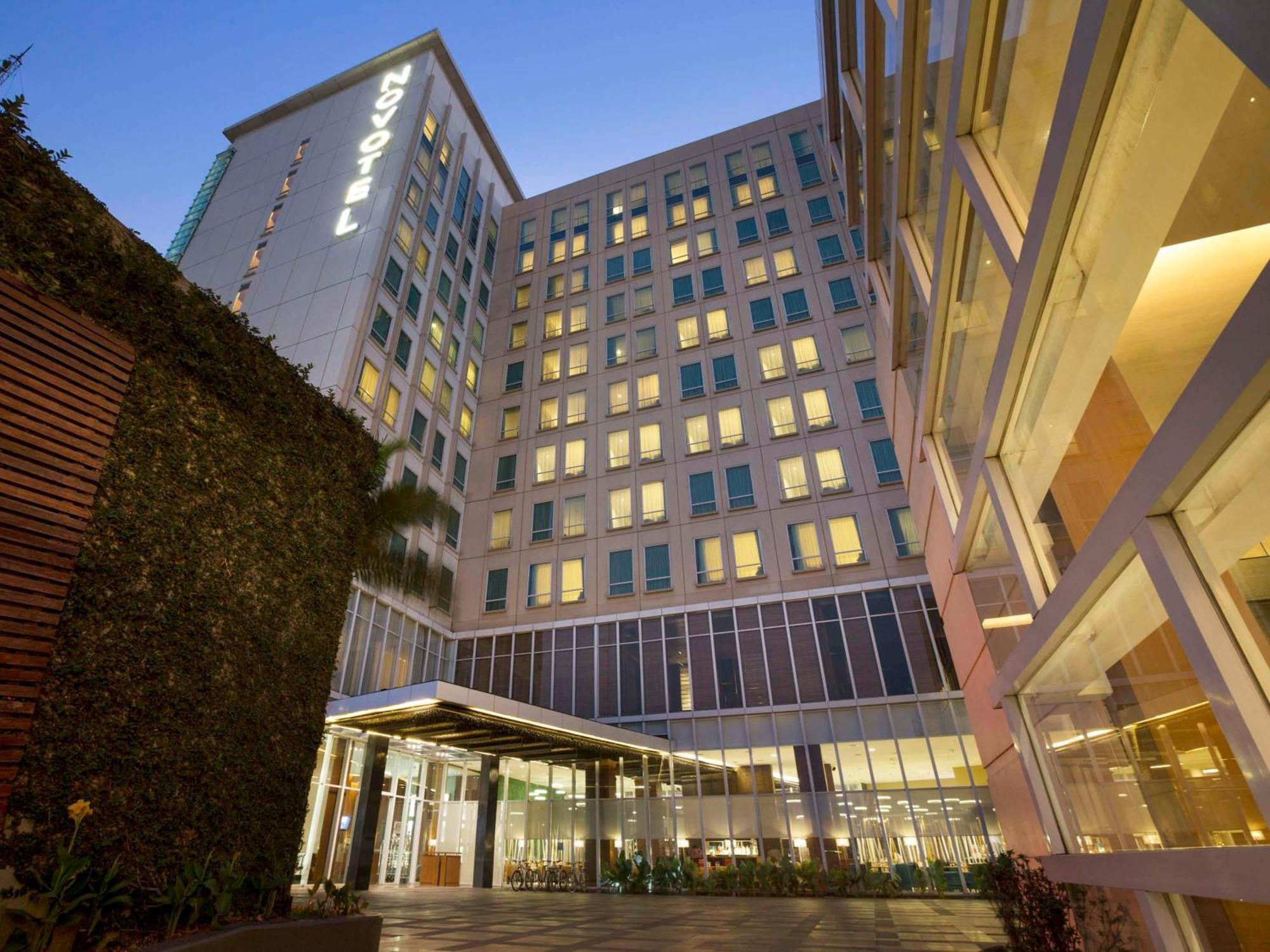 Novotel Bandung Exterior foto